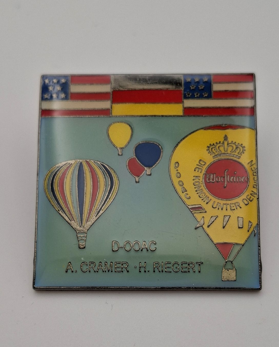 Placchette & Badge: Pin Heissluftballon Warsteiner – Usato da Kriens venduto da Wolly85