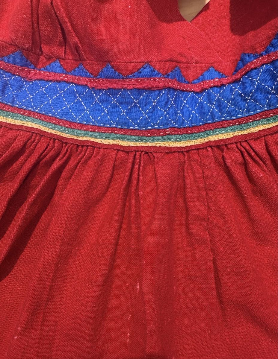 Robes: Rotes besticktes Boho Kleid.  – D'occasion à Aarau par Secondfish 1