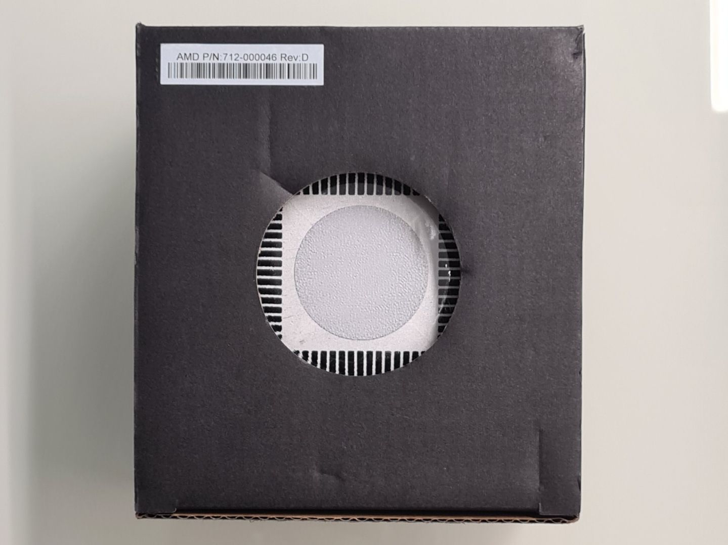 Amd PC: AMD CPU Kühler – Nuovo e nell'imballaggio originale da Zug venduto da Mikail97 1