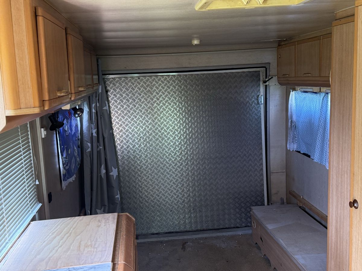 Rimorchi: Wohnwagen – Difettoso da Dulliken venduto da urswyss 2