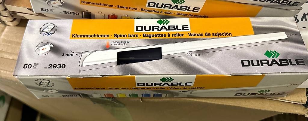 Fixations: DURABLE Klemmschiene, 50-60 Blatt, 50 Stück, transparent – Neuf avec emballage d'origine à Necker par liq24 1