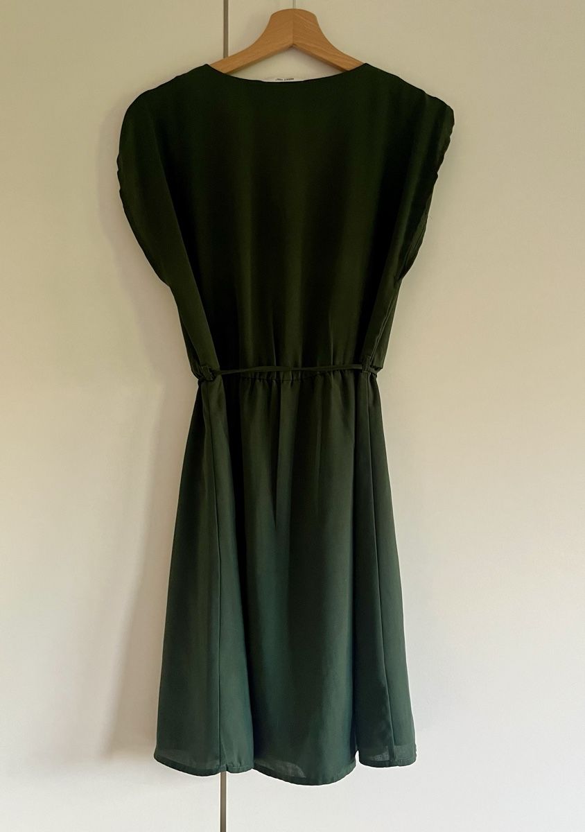 Vestiti: Khakifarbenes Kleid, Grösse 36, about you – Usato da Sursee venduto da abcdxyz 3