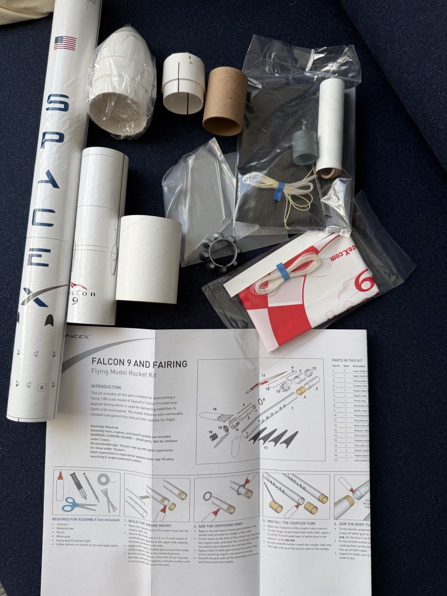 RC Modellbau: SpaceX Falcon 9 and Fairing Flying Model Rocket Kit – Neu (gemäss Beschreibung) aus Zürich von jankais3r