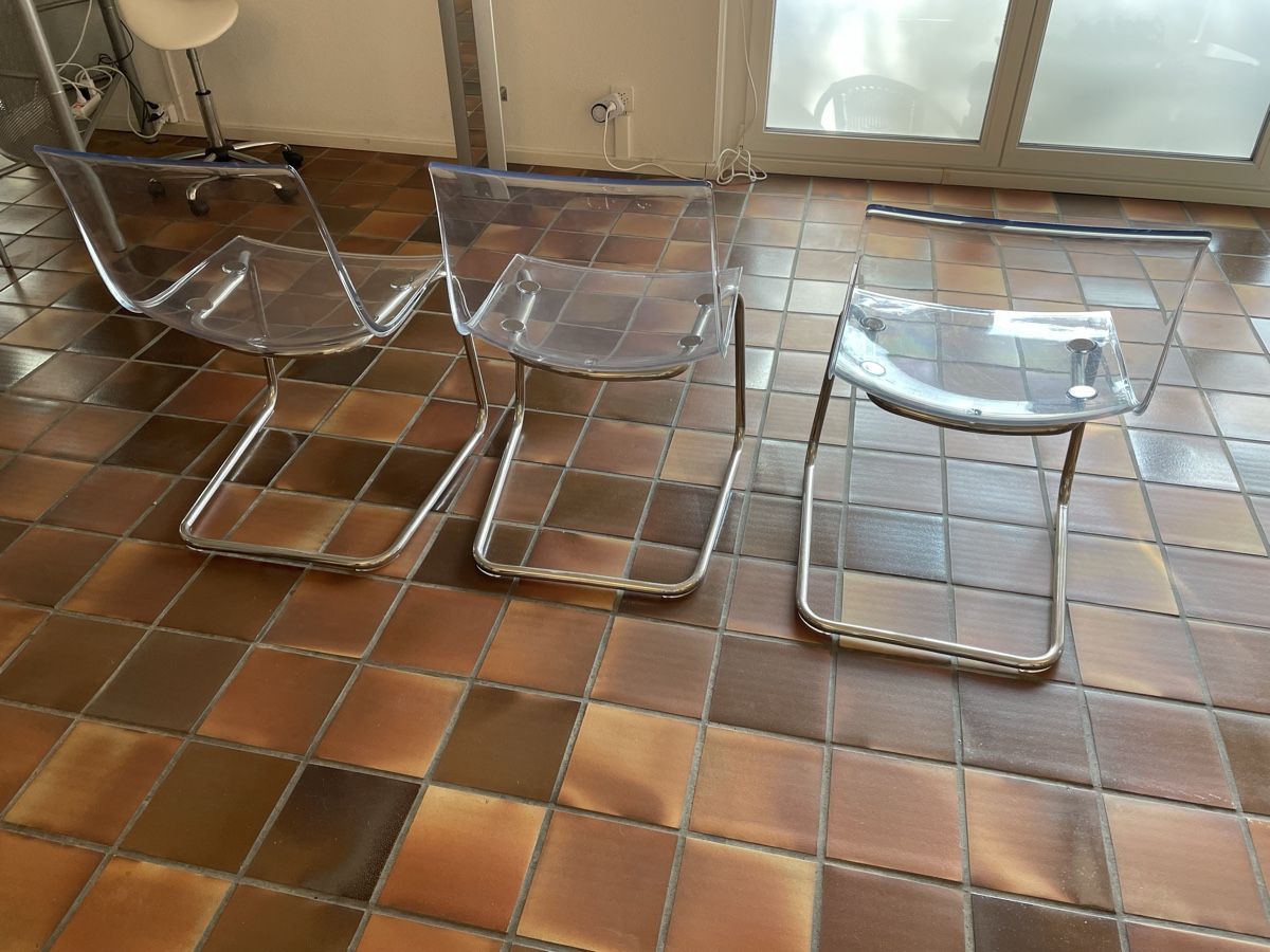 Stühle: 3 Stühle aus Kunststoff – Gebraucht aus Volketswil von Edwiga01 2