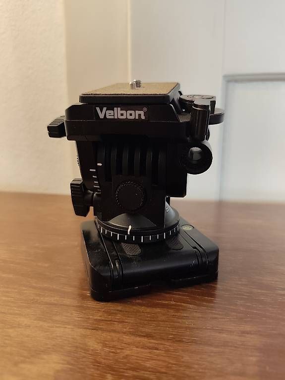 Stative & Stativköpfe: Velbon PH-368 Fluid-Videokopf / Stativkopf  Top – Gebraucht aus Zürich von Melodias 4
