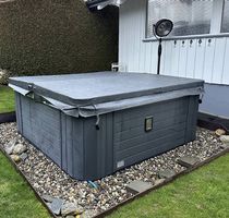 Whirlpool / Jacuzzi / Spa SOL  Ausstellungspool NEU