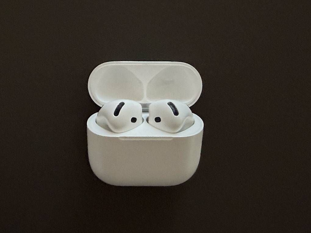 Apple Kopfhörer: Airpods 4 mit ANC – Gebraucht aus Zürich von enorm 2