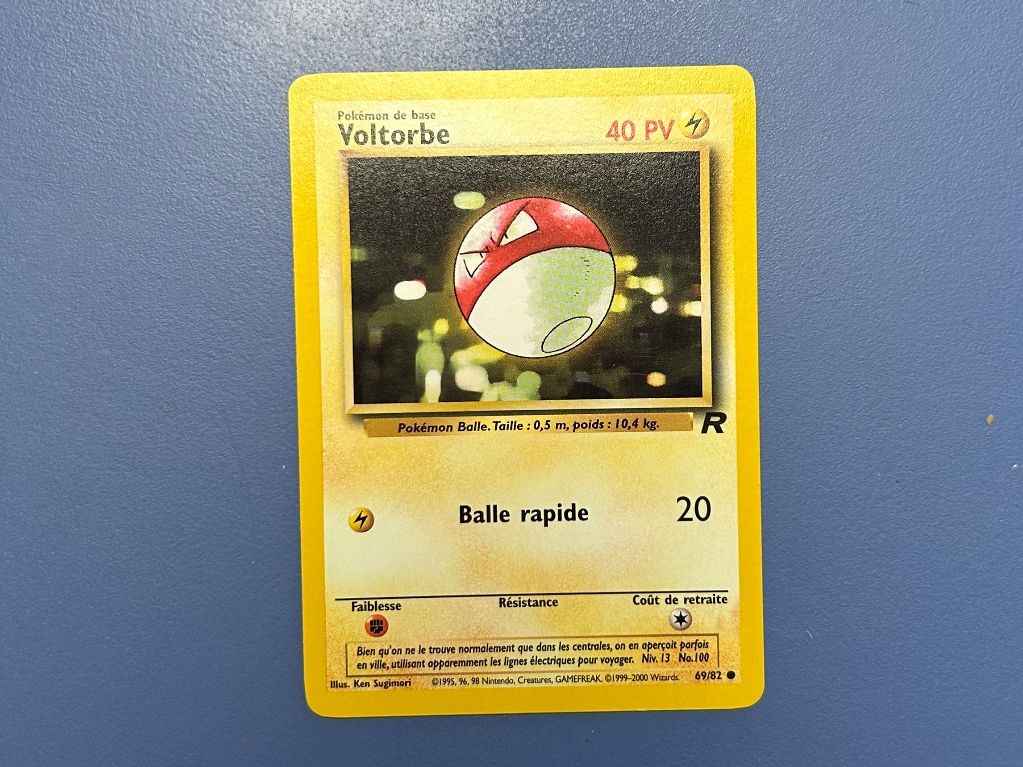 Pokémon Carte collezionabili: Carte Pokémon Voltorbe 69/82 FR – Usato da Schlieren venduto da happymerchant64
