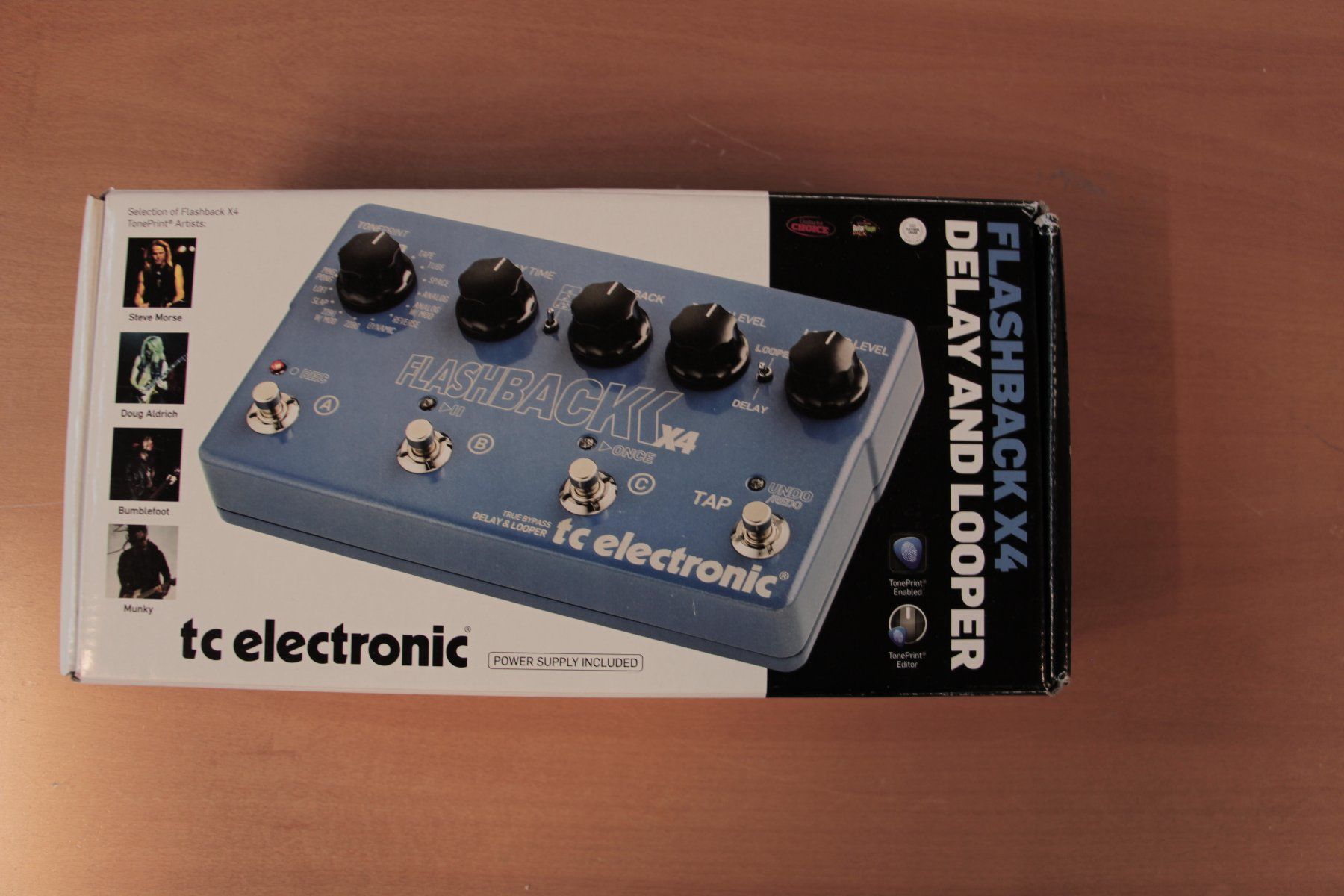 Musikinstrumente: TC Electronics Flashback X4 – Neu (gemäss Beschreibung) aus Herisau von  4