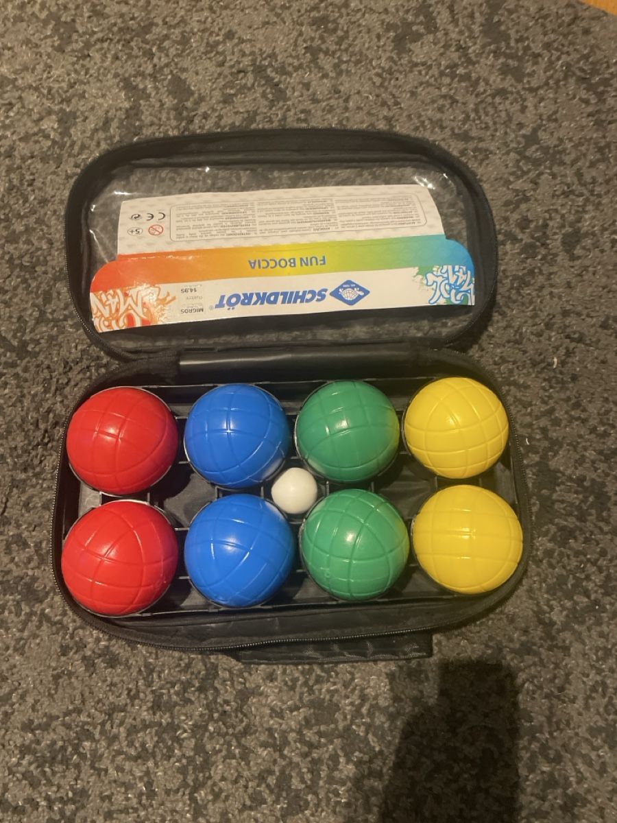 Palloni: Boules pétanque intérieur  – Nuovo (secondo la descrizione) da Neuchâtel venduto da Cyrillanfranchi