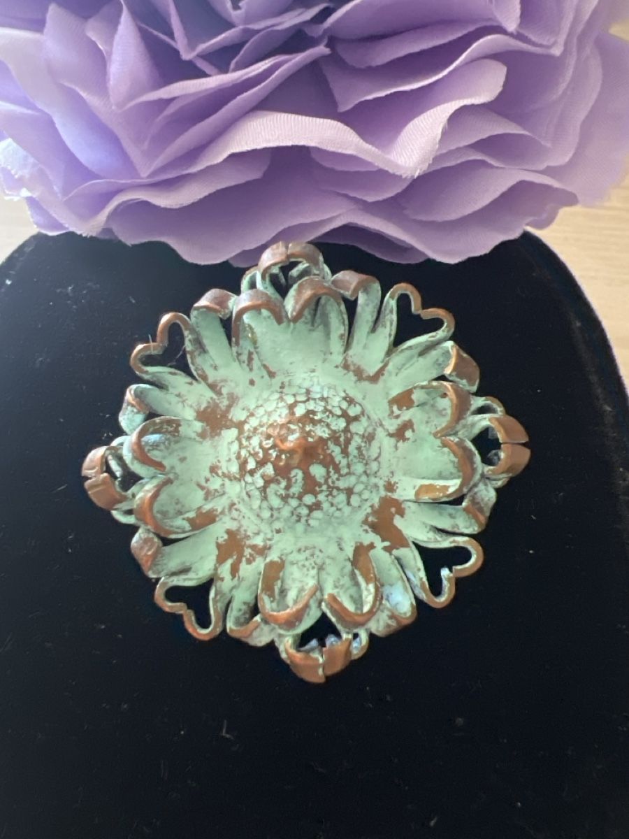 Spille & Fermagli: Vintage Brosche Blume grün patiniert – Usato da Seon venduto da Sunny-Schmuck78 1