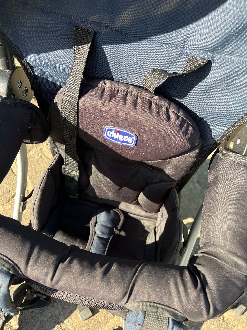 Chicco Marsupi portabebè: Chicco Caddy Rucksack-Tragegestell Rückentrage Kinder – Usato da Wängi venduto da 1einszweidrei23 4
