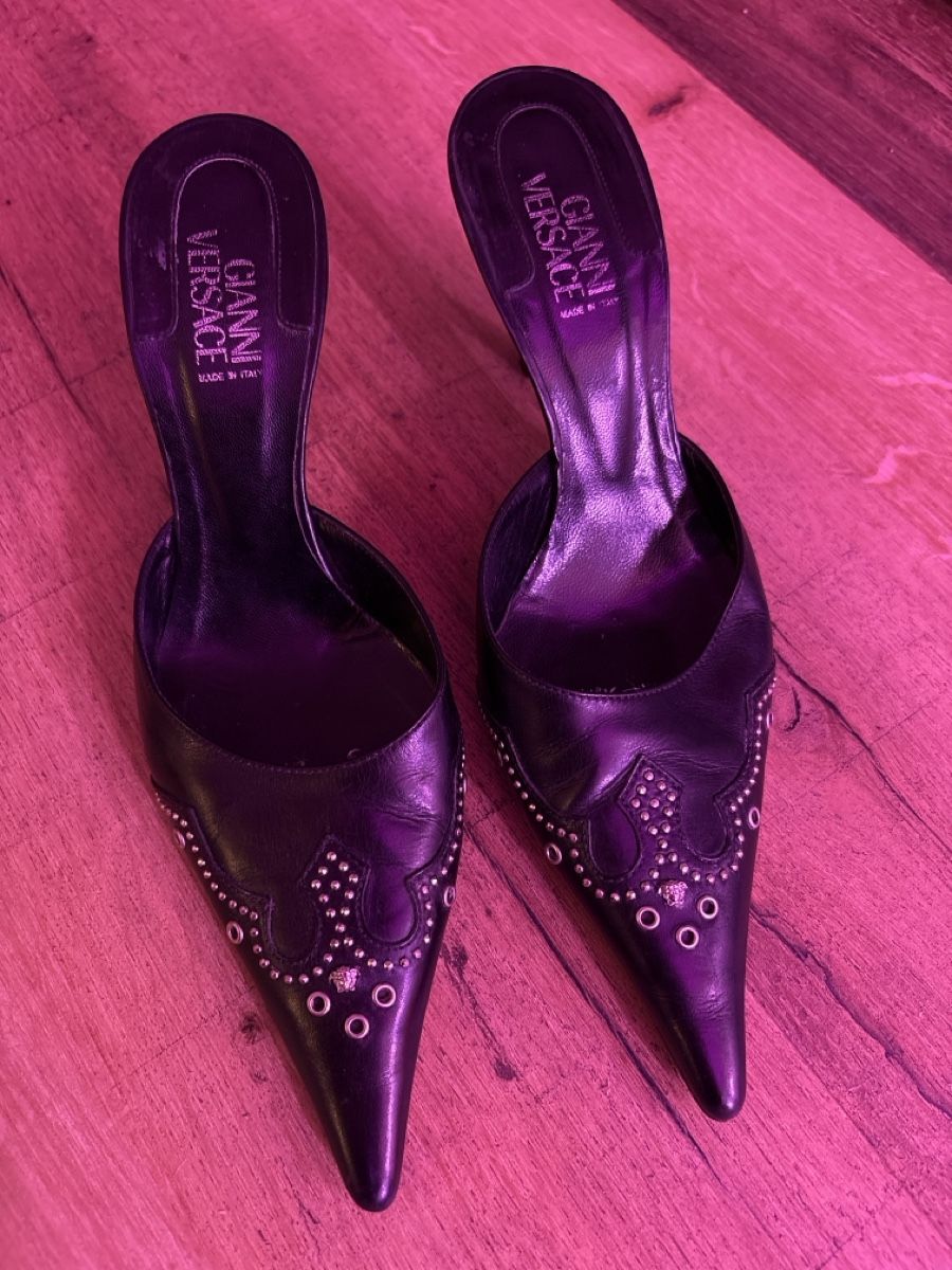 Versace Damenschuhe: Gianni Versace Mules Pumps Y2K – Gebraucht aus Bern von LoveVintageY2K