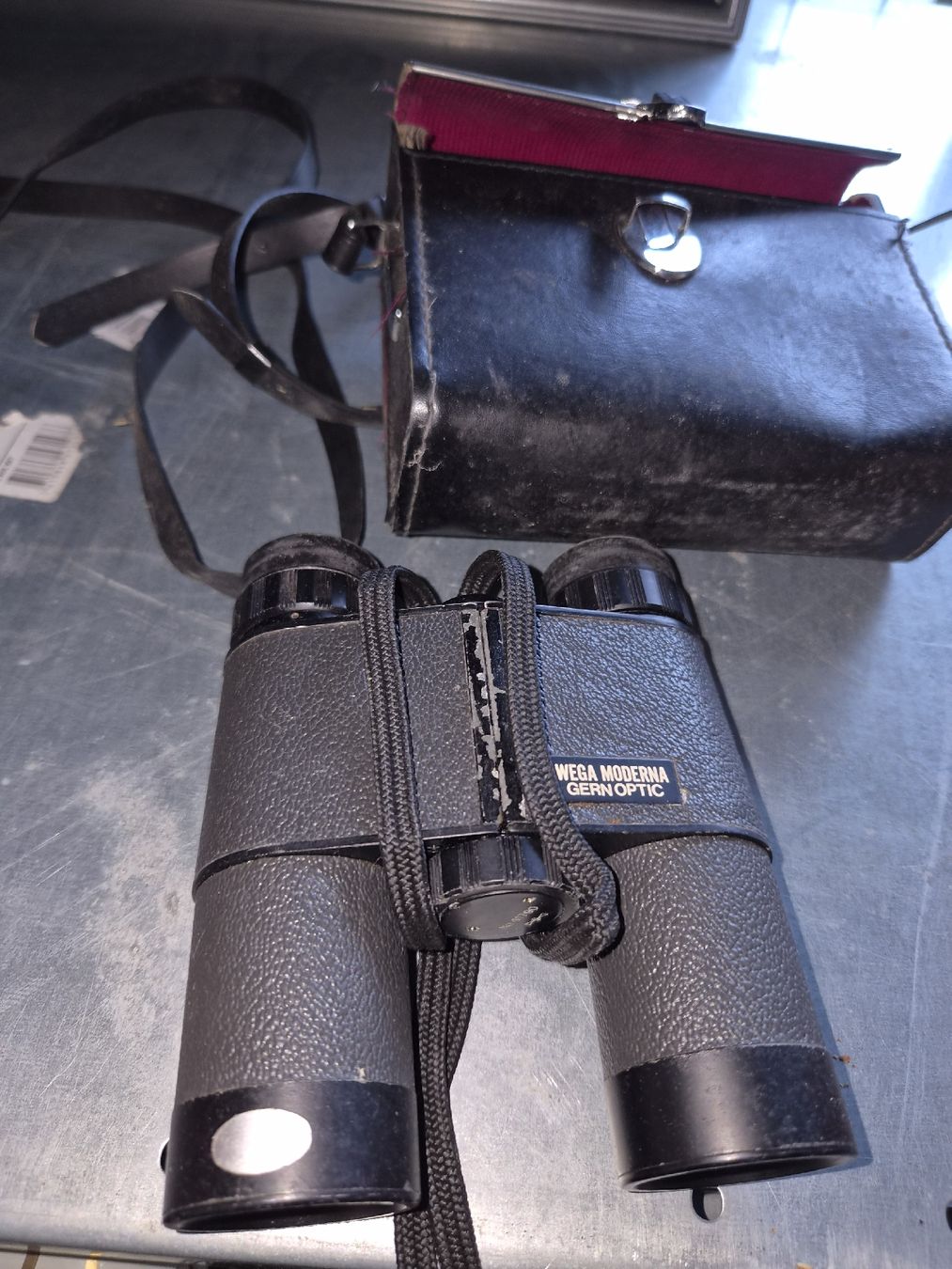 Binocoli: Fernglas Wega Moderna 8x32 Wide Angle mit Etui – Usato da Hochdorf venduto da TT_GARAGE 1