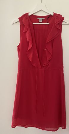 H&M Kleid rot Grösse 34 ohne Arm mit Rüschen ungetragen