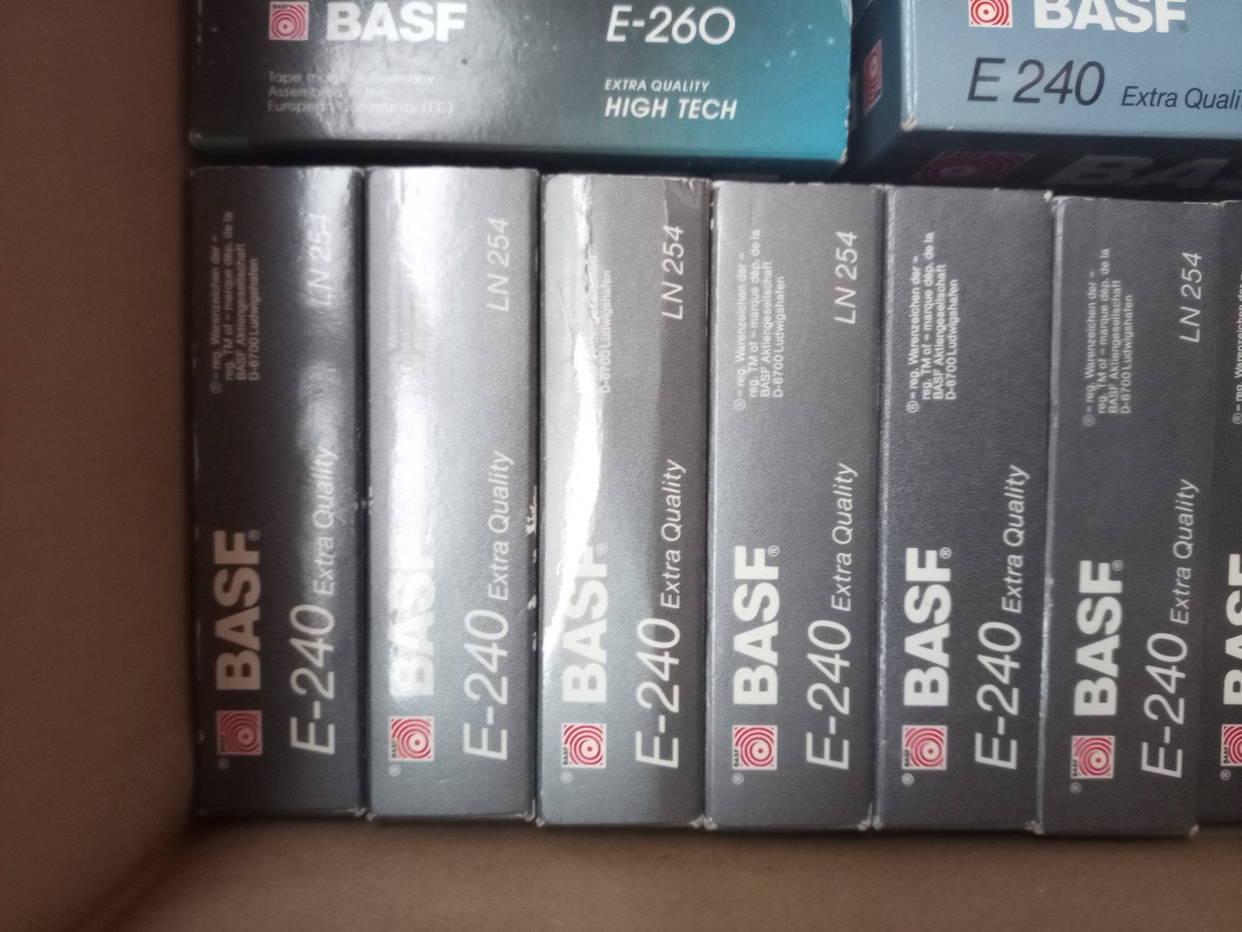 Tutti i VHS: VHS Kassetten (38 Stück) – Usato da Spiez venduto da egonolsen 2