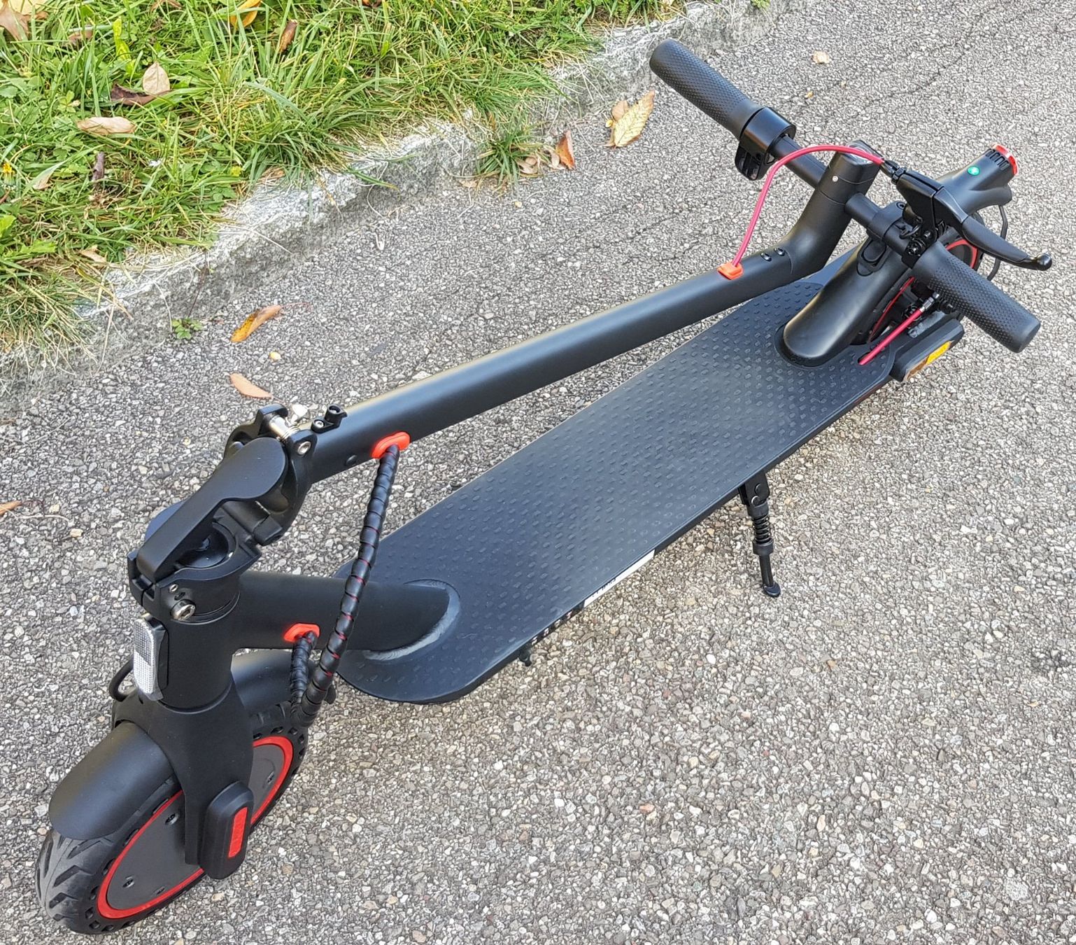 Veicoli elettrici: E-Scooter Maxwheel E9 Pro. 25 km/h – Nuovo (secondo la descrizione) da Winterthur venduto da ScooterBE 5