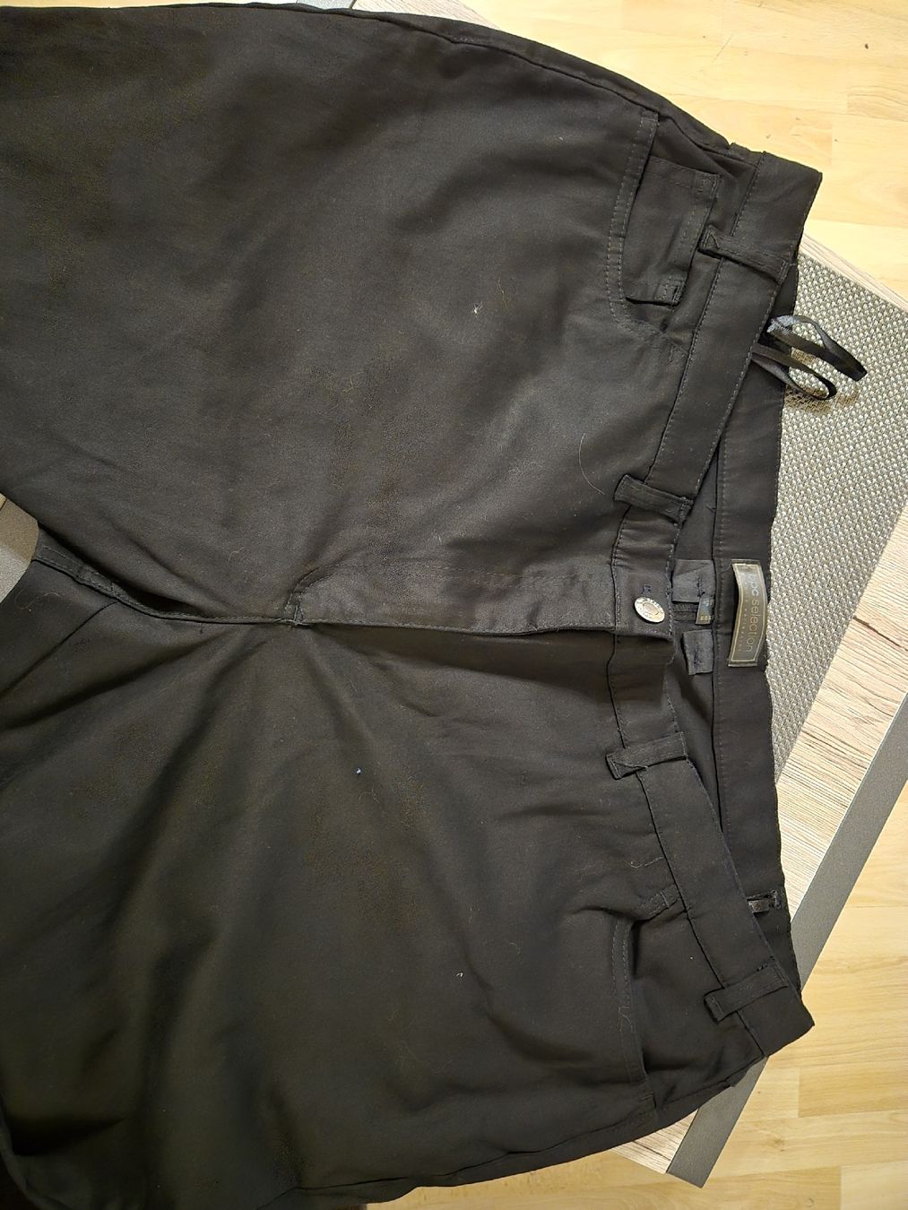 Pantaloni: Stoffhose – Usato da Wiler b.Utzenstorf venduto da hinderechlapf