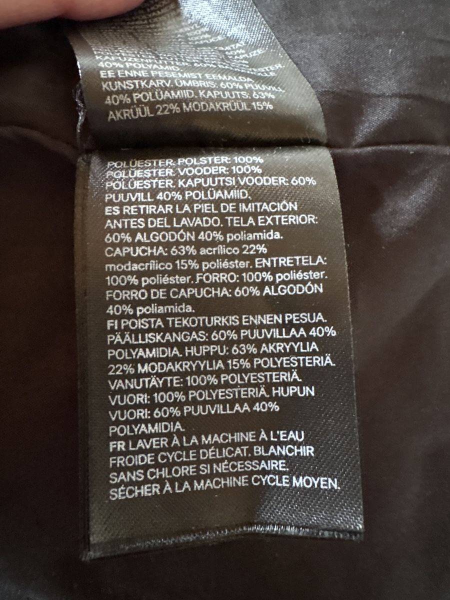 H&M Giacche: Oversize Winterjacke dunkelblau. S – Usato da Môtier (Vully) venduto da Iljos 6