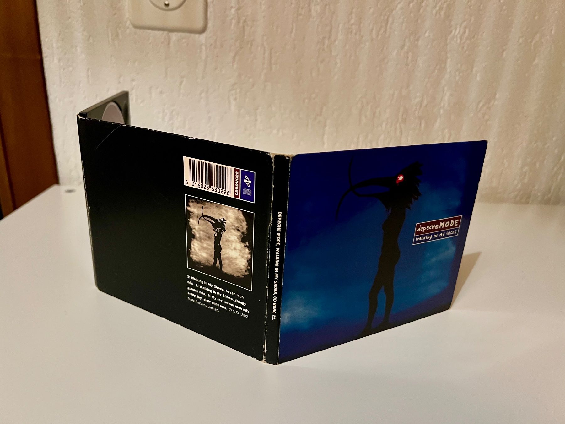 CDs: Depeche Mode Walking in my Shoes Singles Cd Set – Gebraucht aus Herrenschwanden von Benjamin4787 6