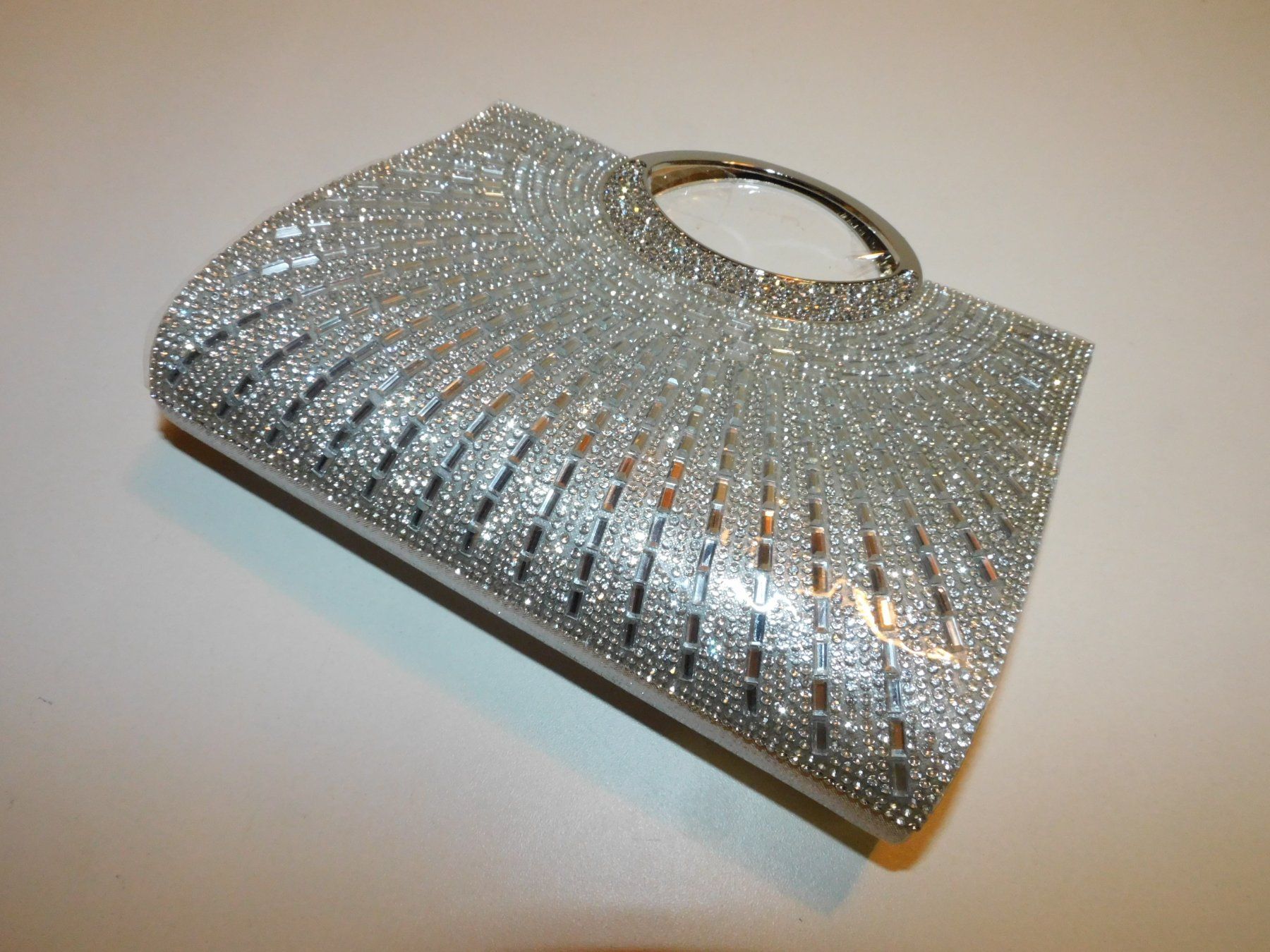 Borse da donna: Handtasche Umhängetasche Neu - kleine Handtasche – Usato da Sursee venduto da 76 1