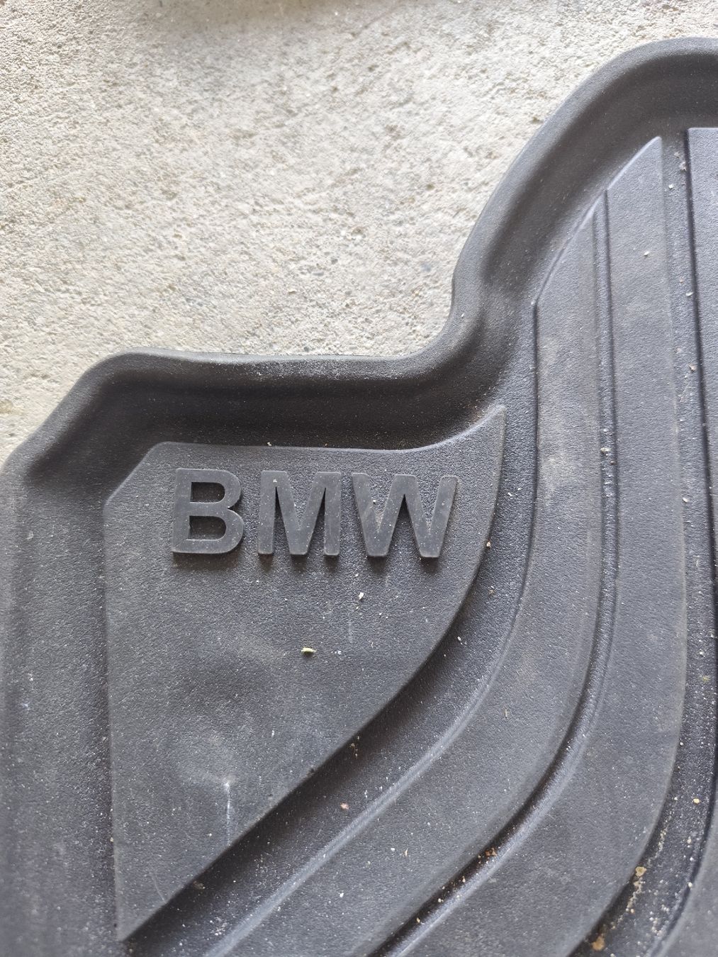 BMW Tappeti & Tappetini: Original BMW Gummifussmatten – Usato da Altstätten SG venduto da Rhein_Au 1
