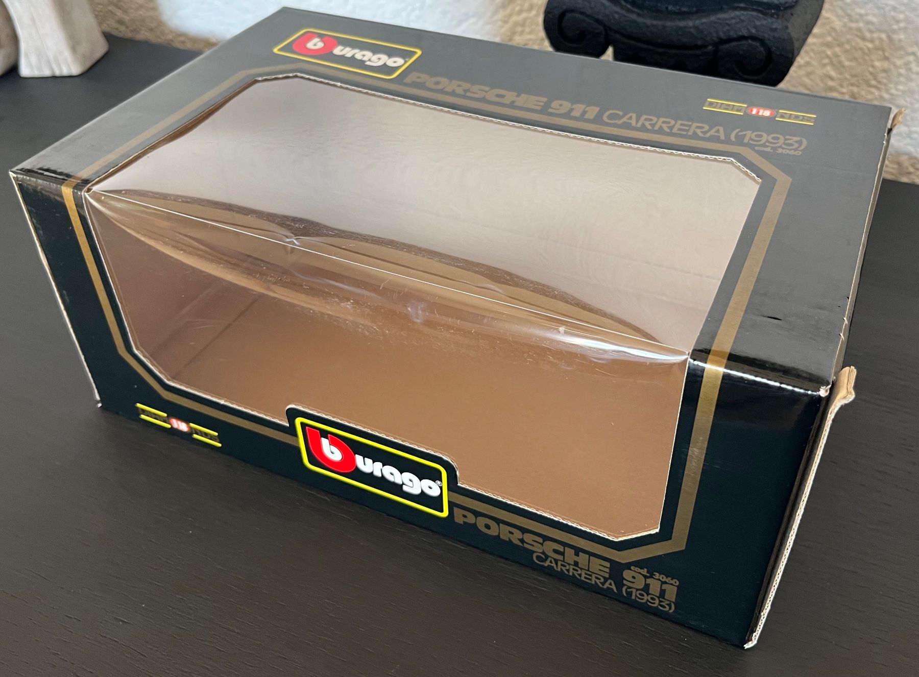 Porsche Modellautos: Porsche 911 Carrera 1993, 1:18 – Gebraucht aus St-Cergue von ncu_t267 6