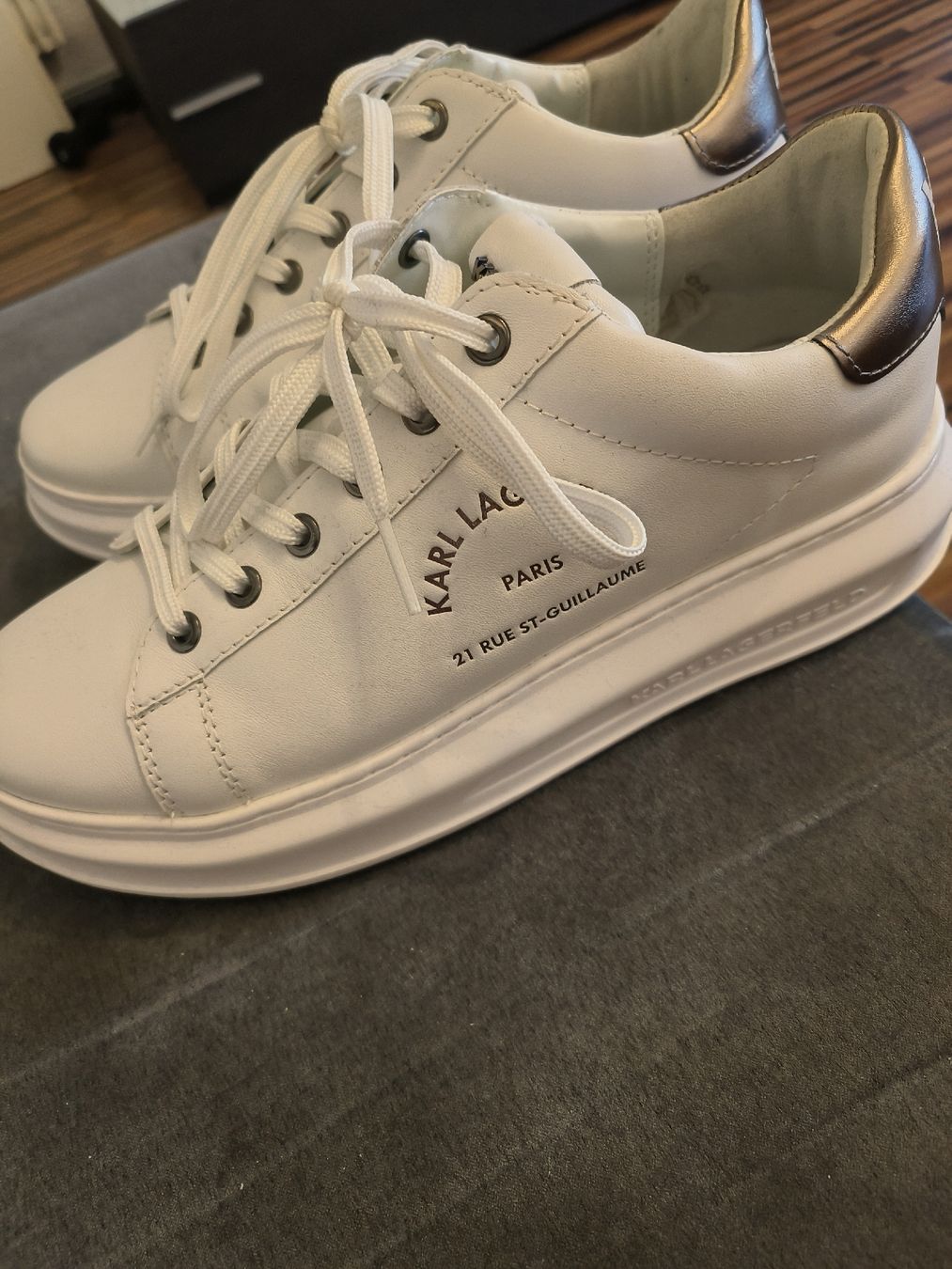 Karl Lagerfeld Scarpe da donna: Karl Lagerfeld – Usato da Bülach venduto da Maksa0