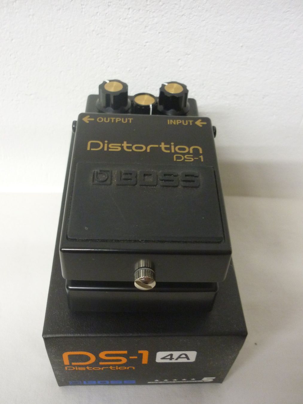 Strumenti musicali: BOSS DS-1 Distortion - 40th ANNIVERSARY Edition! – Usato da Maienfeld venduto da John13 4