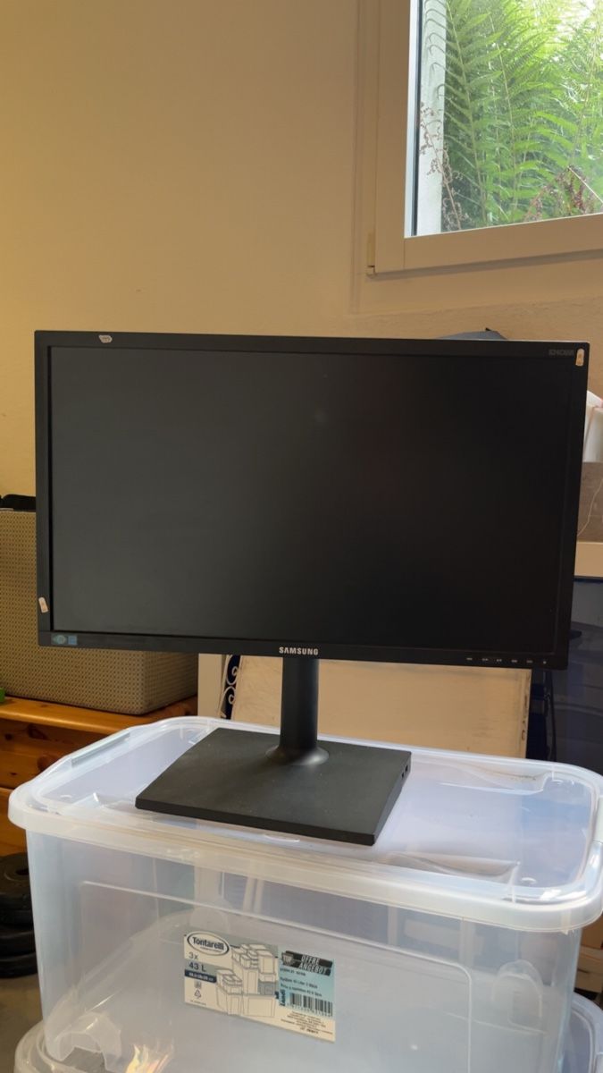 Samsung Monitore: Samsung S24C650 Bildschirm – Gebraucht aus Hermetschwil-Staff von Luuuxter