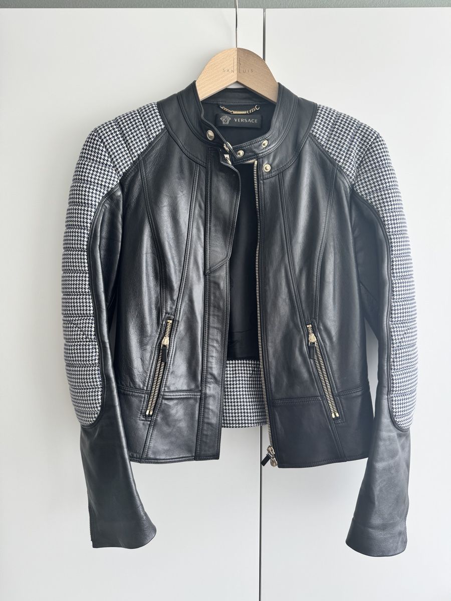 Versace Jacken: Versace Lederjacke – Neu (gemäss Beschreibung) aus Küsnacht ZH von jeli9