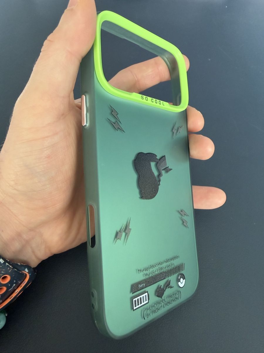 Apple Covers & Schutzfolien: iPhone 17 Pro Max Pokémon Case – Neu und originalverpackt aus Lausanne von oenix 2