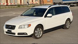 Volvo V70 D5 AWD