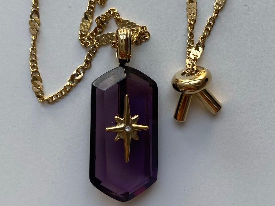 Fossil Colliers: Fossil Amethyst Halskette Medaillon – Neuf (Voir description) à Givisiez par dor_xb9k