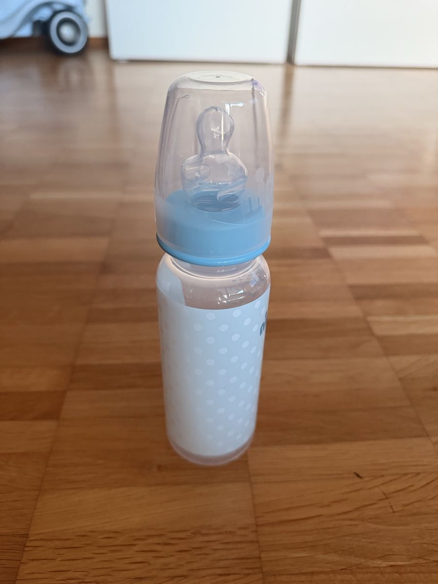 Repas pour bébés: Babyflasche – Neuf (Voir description) à Schaan par lulu_xx