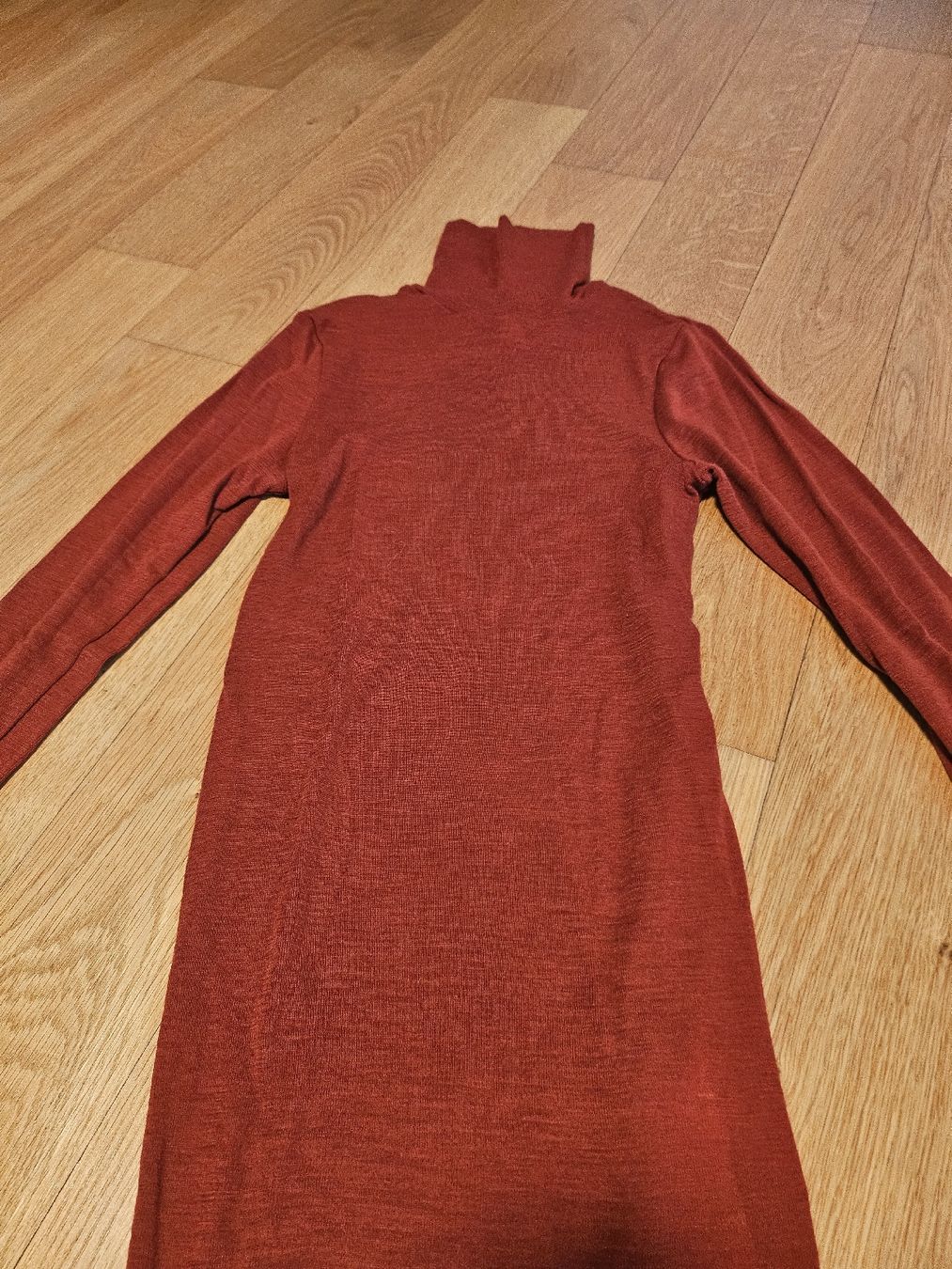 Cos Top: Cos top 100%wool red rot – Nuovo (secondo la descrizione) da Männedorf venduto da eli_y5vn 1