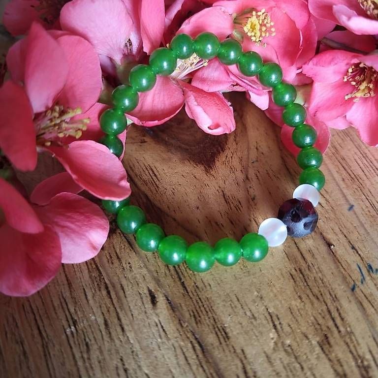 Bracciali & Braccialetti: Bracciale in Giada Verde, Quarzo e Granato – Usato da Sessa venduto da mau_lm9q