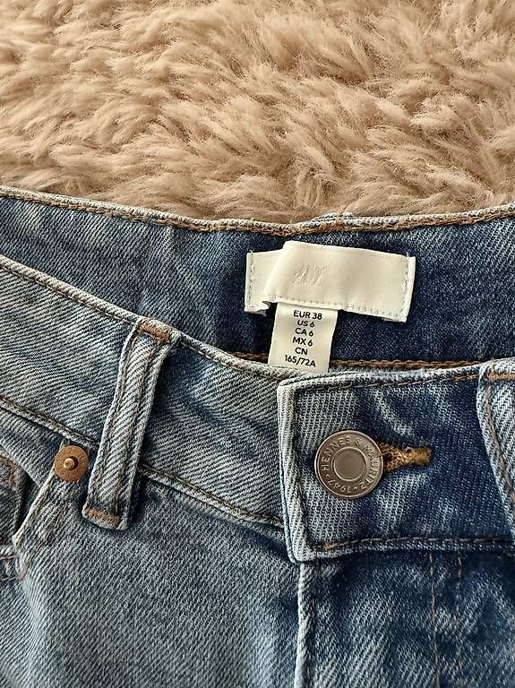 Jeans: Jeans Shorts Damen – Neu und originalverpackt aus Zwingen von KatjaM 1