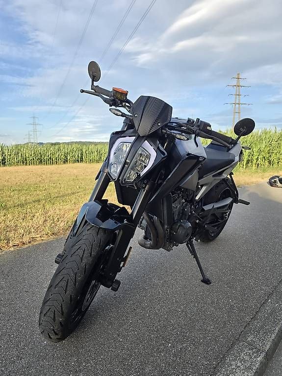 Strada: KTM Duke 790 – Usato da Suhr venduto da Raphael_bucher