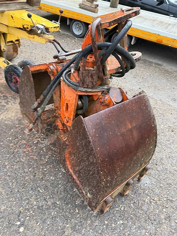 Escavatori: bagger schalengreifer mit dreimotorex bagger 10 T – Usato da Wila venduto da ABM_As 1
