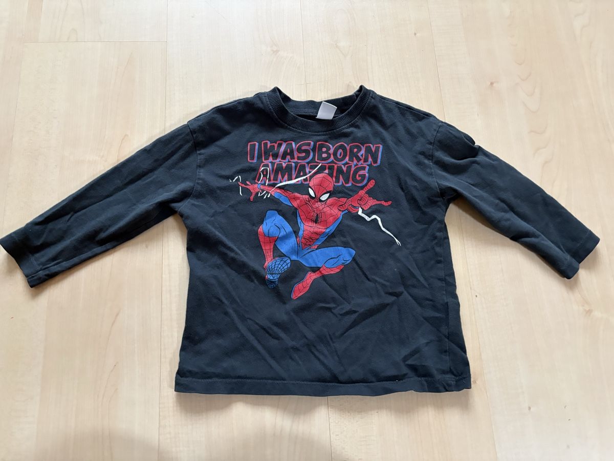 Maglioni & Felpe: Kinder Langarmshirt Spiderman  Grösse 92-98 – Usato da Buchrain venduto da Sisi83
