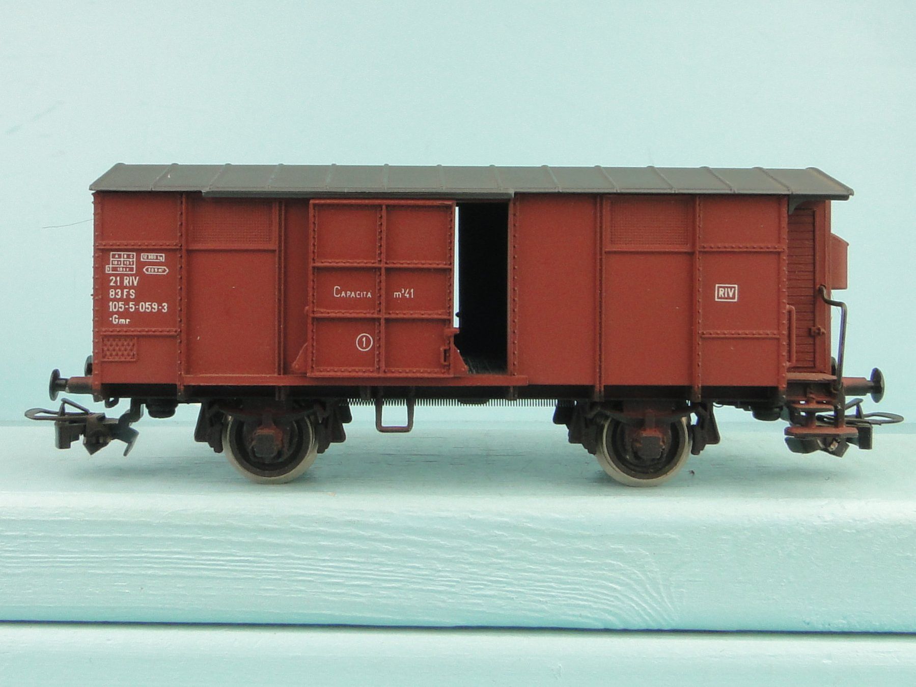 Rivarossi Modellini di ferrovie: Rivarossi H0 FS Spitzdach Güterwagen – Usato da Bülach venduto da cann11 1