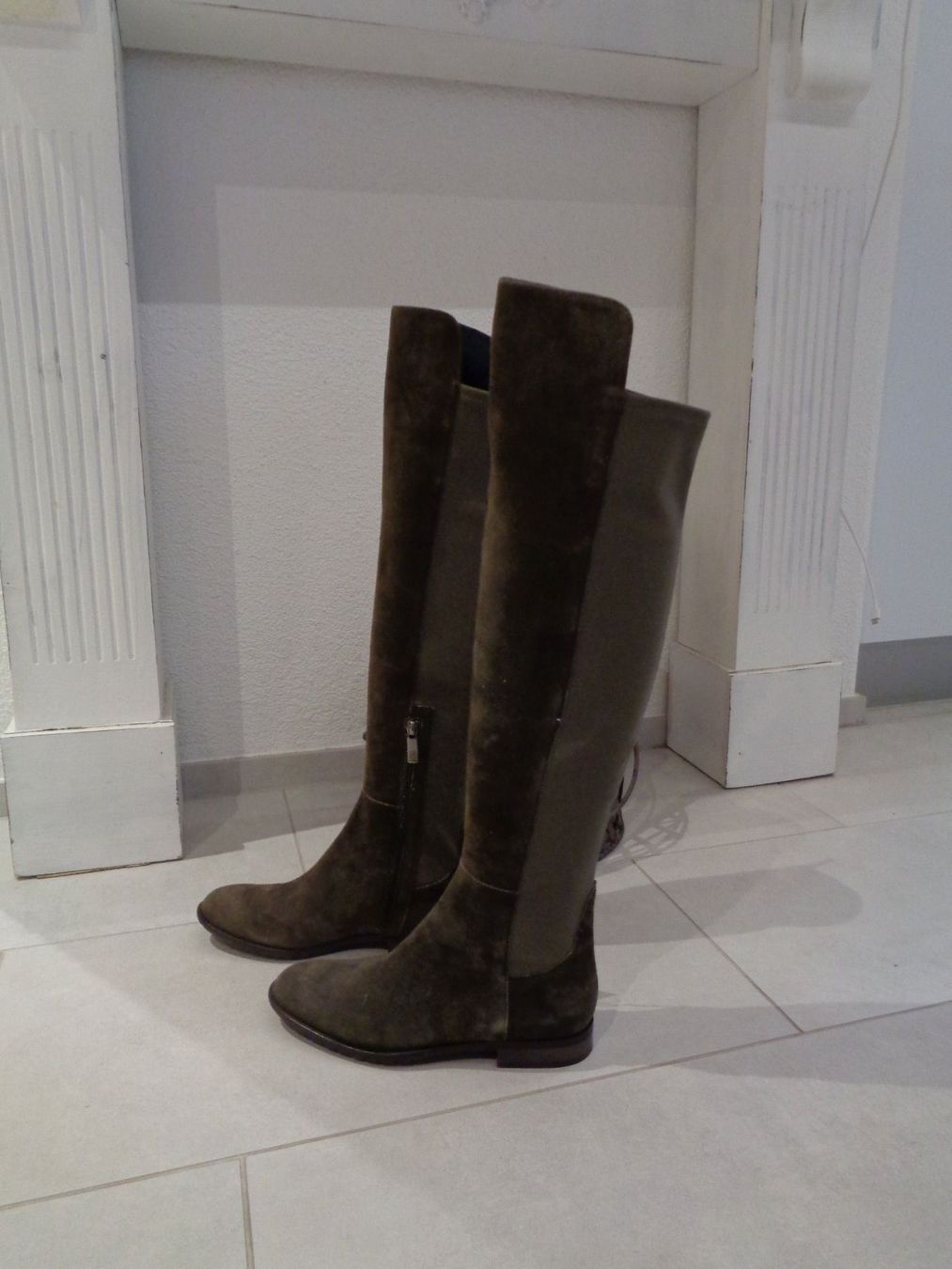 Navyboot Damenschuhe: NEUE top NAVYBOOT Stiefel olivgrün Gr. 36 - 220129 – Neu (gemäss Beschreibung) aus Küssnacht am Rigi von Schuhe-Secondhand 2