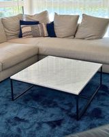 MYCS Couchtisch Marmor mit schwarzem Metallgestell