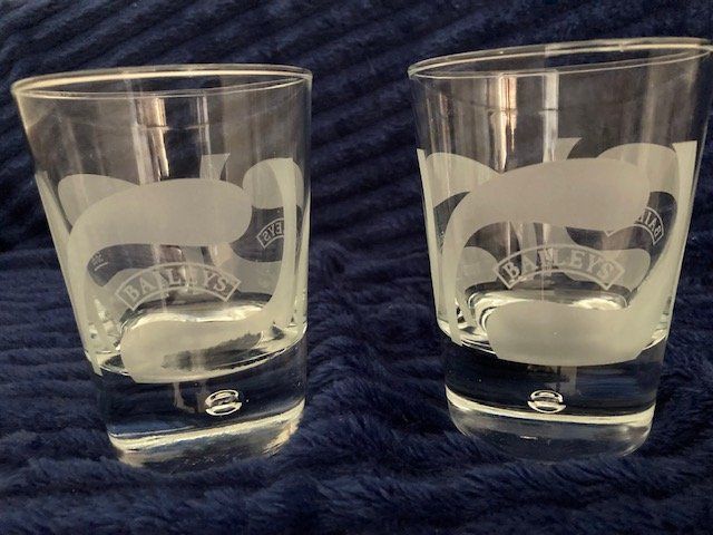Bicchieri: 2 Schöne Baileys Gläser – Nuovo (secondo la descrizione) da Tentlingen venduto da spider1