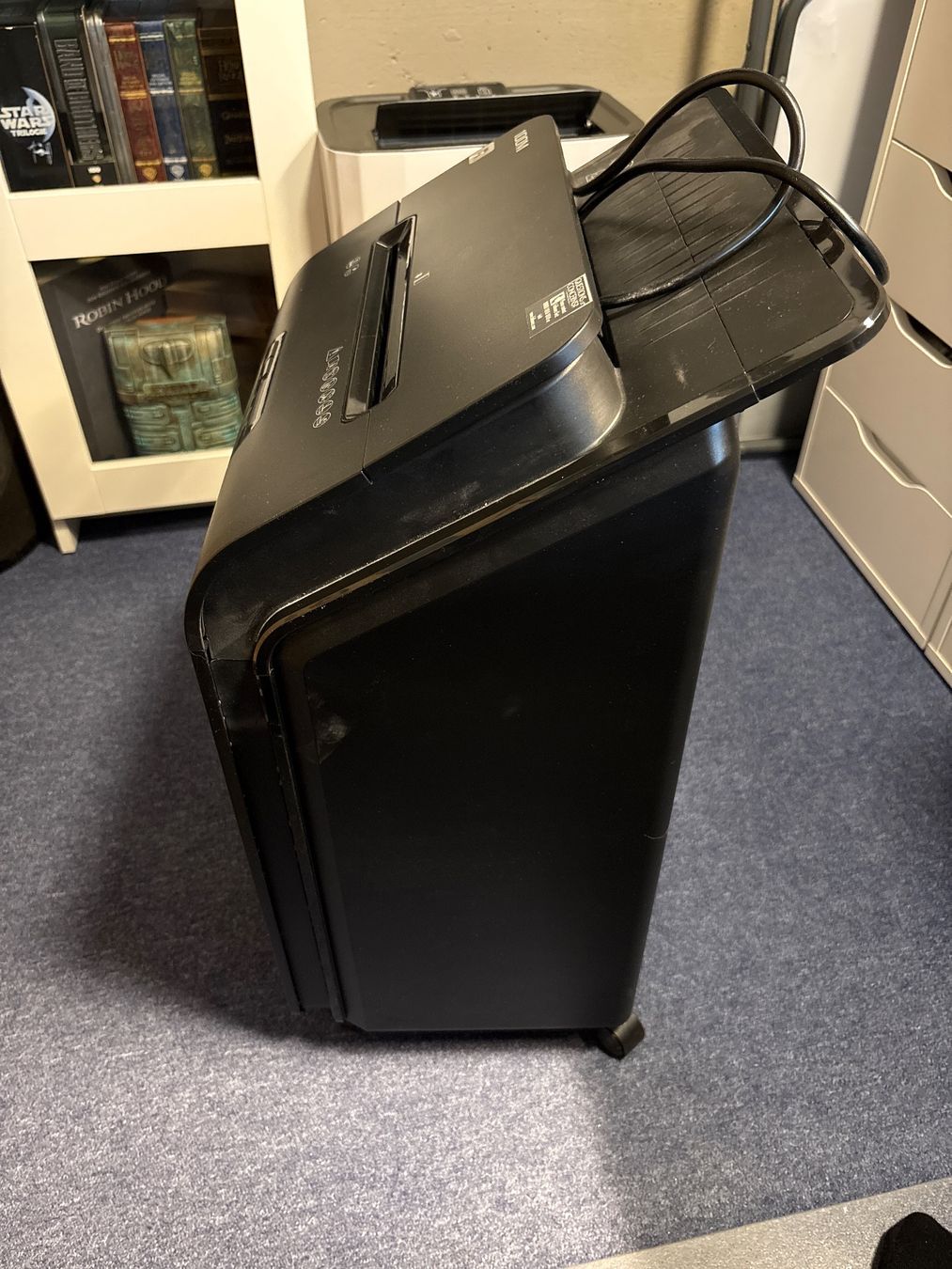 Fellowes Distruggi documenti: Fellows 100m Aktenvernichter – Usato da Belp venduto da phertig74 2