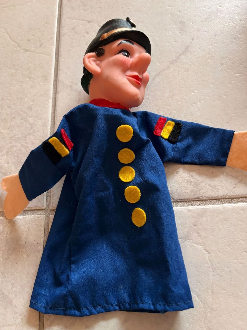 Giocattoli: Handpuppen-Set, 7 Figuren "Chasperli-Figuren" – Usato da Dietlikon venduto da Bachtel97 7