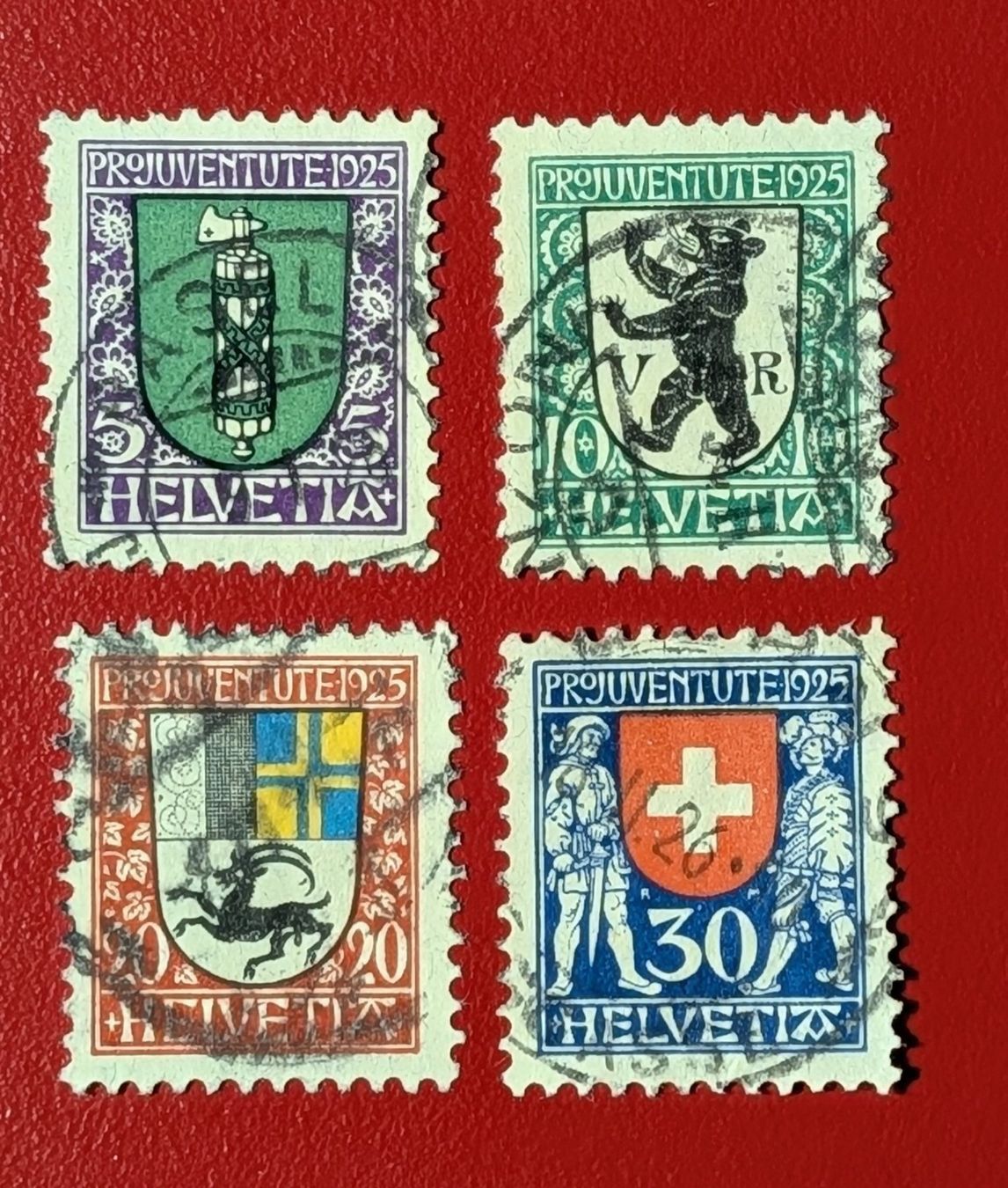 Alle Briefmarken: PRO JUVENTUTE SATZ 33 - 36 1925 GESTEMPELT – Gebraucht aus Düdingen von Quartierstrasse