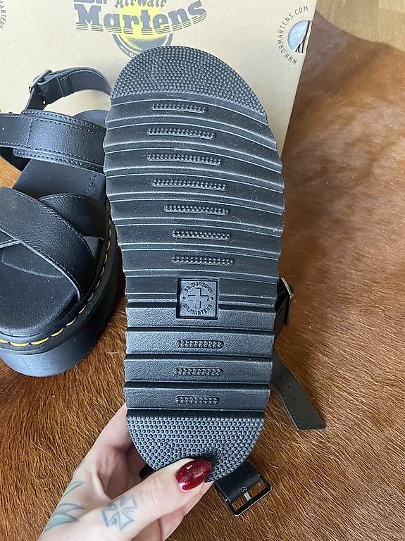 Scarpe da donna: Dr.Martens Plateau Voss II Quad – Usato da Wil SG venduto da sab_rn7l 3
