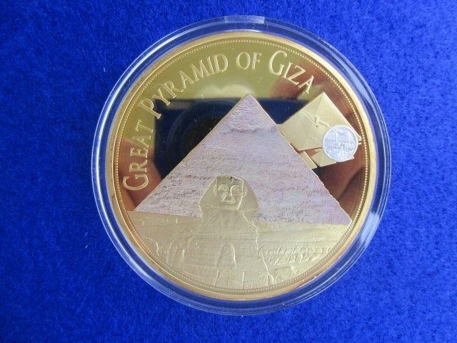 Medaglie: GIGANT: Grosse Pyramide von Gizeh - Weltwunder - 70 mm - PP – Nuovo e nell'imballaggio originale da Luzern venduto da Horoskop1